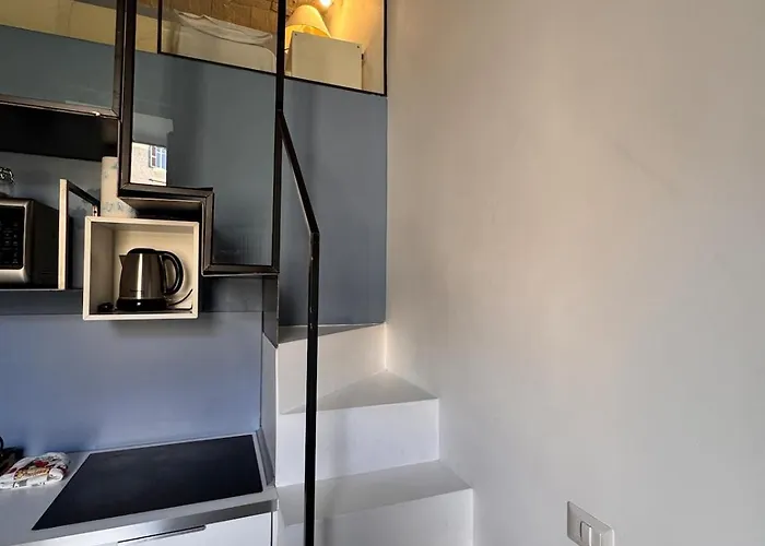 Residenza Labicana Few Steps From Colosseum *